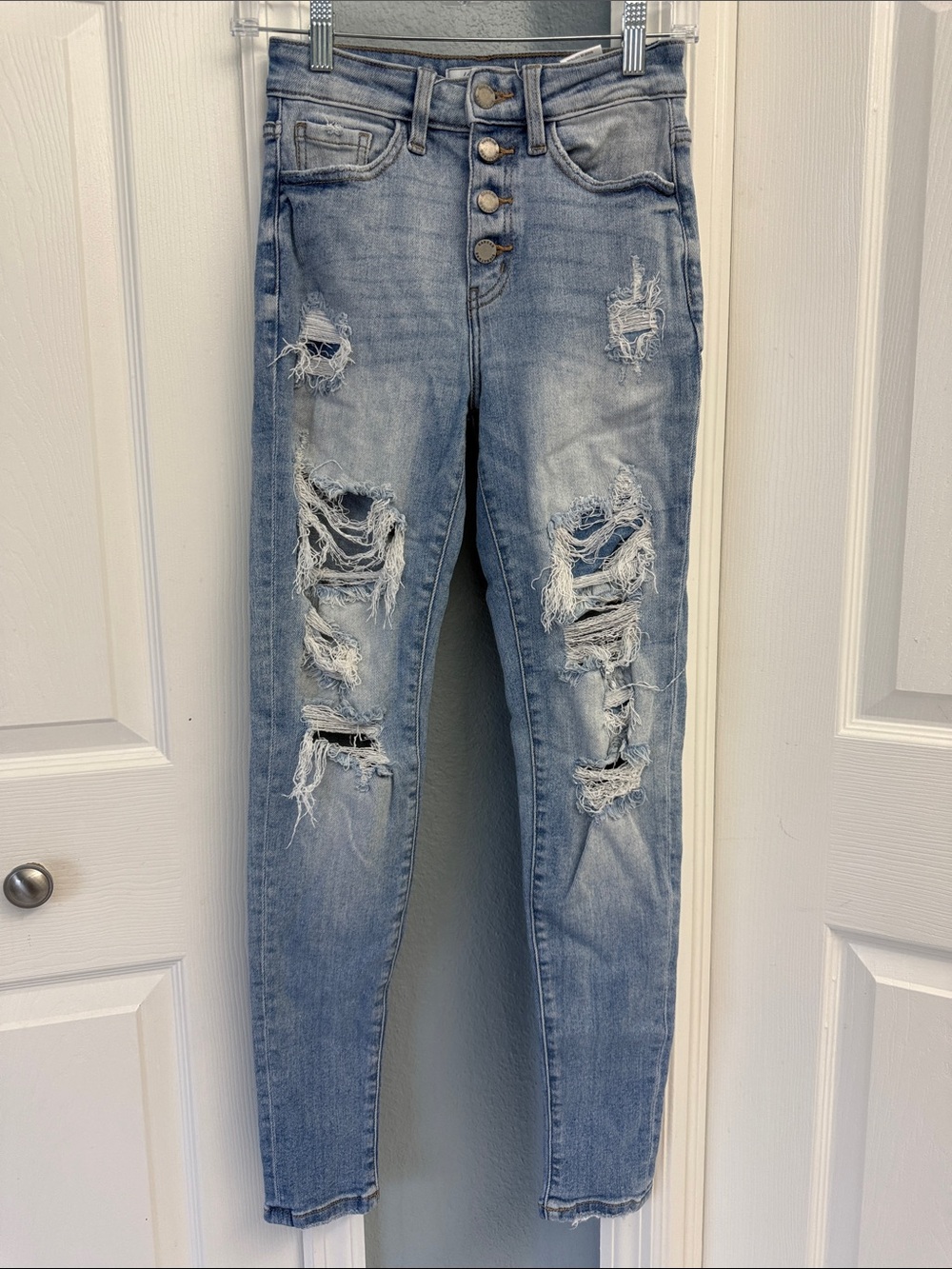 KanCan high rise ankle skinny distressed jeans size 24